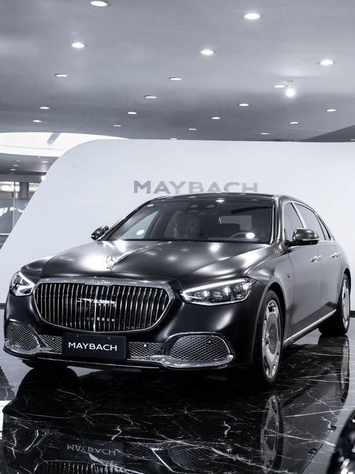 东莞33岚图汽车的售后服务让用户无忧出行，迈巴赫未来的豪华车趋势